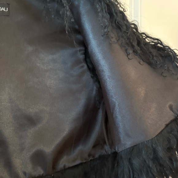 ⭐️HP! Adrienne Landau Cropped Mongolian Fur Vest in Black. Size L. Brand new! - Picture 7 of 7